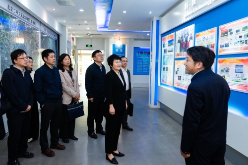 0a4fc7322ea9114eb88e4af6e0f61363(1)